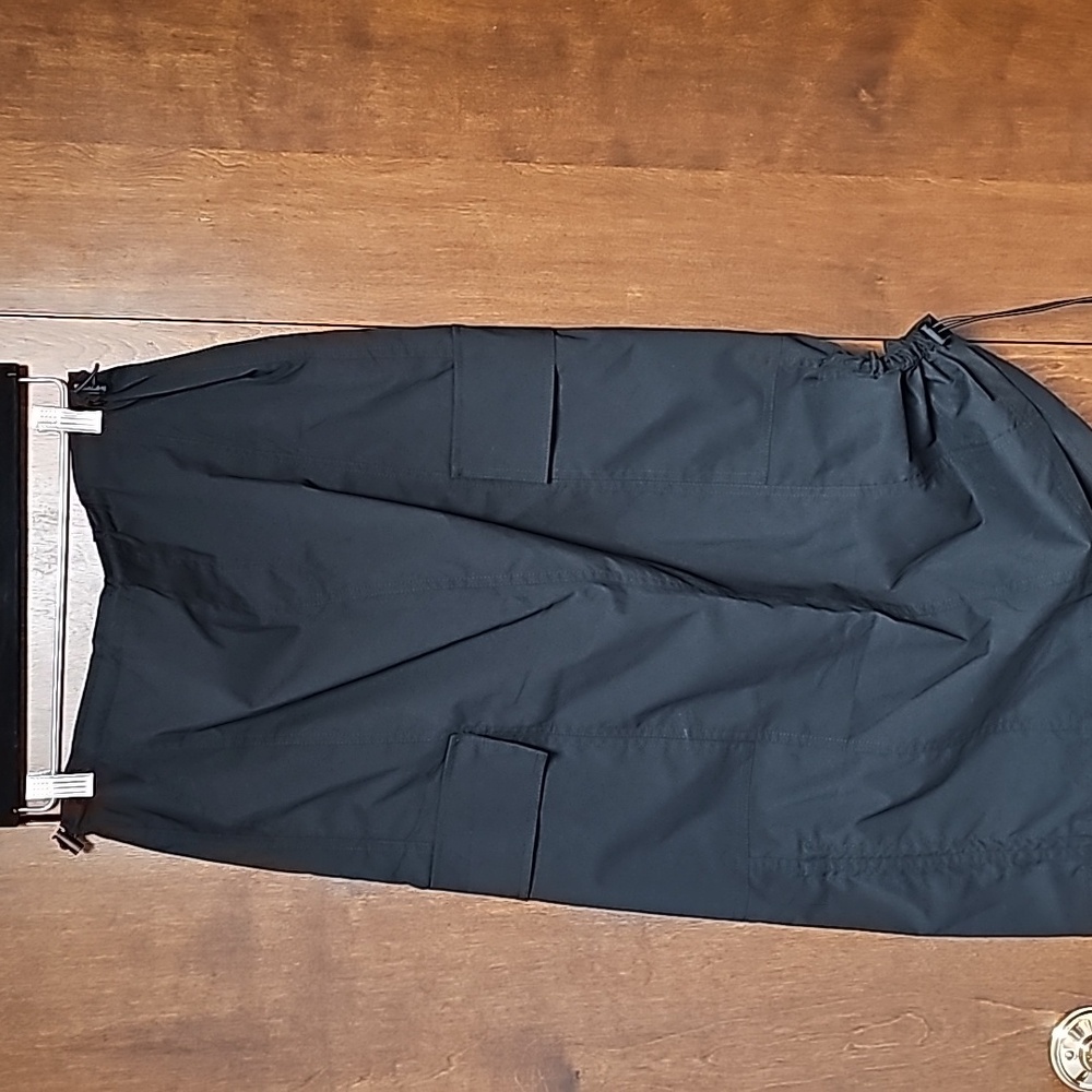 Windsor (Almost Famous) Cargo Style Skirt